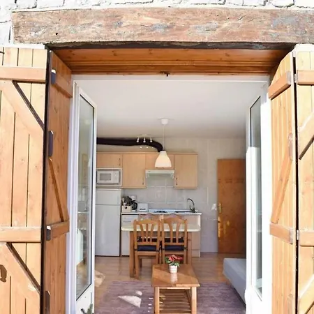 Huegas, Acceso Directo A Un Maravilloso Jardin アパート